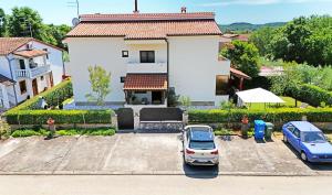Budynek, w którym mieści się apartament