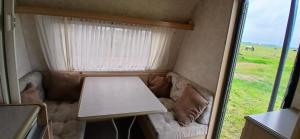 Posezení v ubytování Caravan Romsicht Sneek