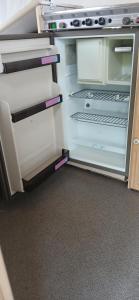 Kuchyň nebo kuchyňský kout v ubytování Caravan Romsicht Sneek