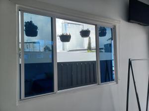 Μια τηλεόραση ή/και κέντρο ψυχαγωγίας στο Charlys Room 9 +14 φωτογραφίες