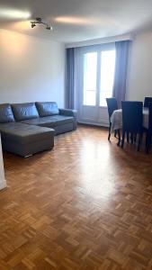 Posezení v ubytování FLC bail mobilité - T3 2 Rooms - pkg - Terrace - Elevator - 7p