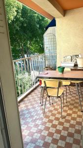 Balkón nebo terasa v ubytování FLC bail mobilité - T3 2 Rooms - pkg - Terrace - Elevator - 7p