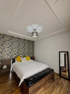 Ένα ή περισσότερα κρεβάτια σε δωμάτιο στο Urban square - comfortable, sunny, and fully equipped +20 φωτογραφίες