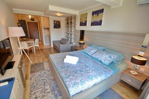 Кровать или кровати в номере Dimitris Apartments