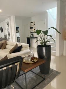 Χώρος καθιστικού στο Modern room in Sesimbra