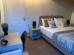 Ένα ή περισσότερα κρεβάτια σε δωμάτιο στο Sami Loft +44 φωτογραφίες