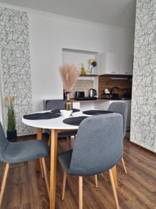 Kuchyň nebo kuchyňský kout v ubytování Vida Apartman