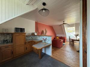 Gallery image of Bel appartement avec jardin à la campagne in Plomodiern