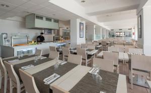 Restaurace v ubytování Rosamar Maritim 4*