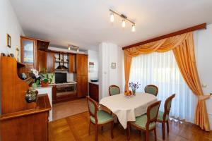 Köök või kööginurk majutusasutuses MY DALMATIA - Beach house Privlaka