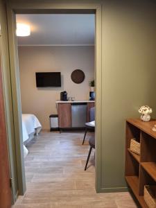 TV a/nebo společenská místnost v ubytování Kattugglans Guestroom