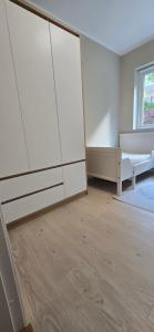 เตียงในห้องที่ Modern house