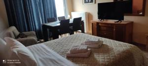 Cama ou camas em um quarto em Sofia's pottery house