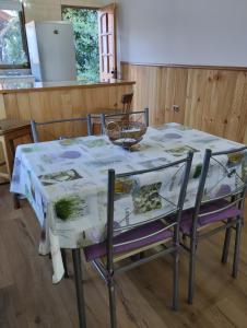 Ảnh trong thư viện ảnh của cabañas walls 2 ở Pucón