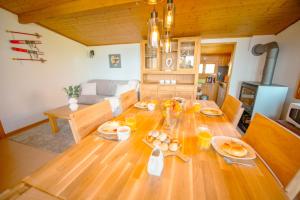 Fotografie z fotogalerie ubytování Chalet vue Alpes et lac v destinaci Provence