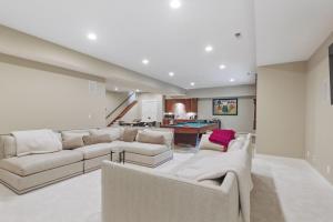 Gallery image of Two bedroom condo with steam sauna and billiards in Boulder