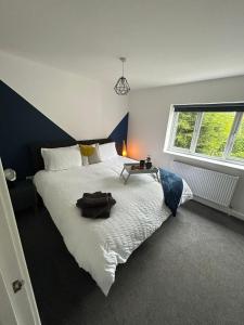 Postel nebo postele na pokoji v ubytování NKB Short Stays - home from home
