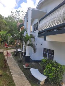 Giardino di 4Js Vacation Inc. - Luxury Studio