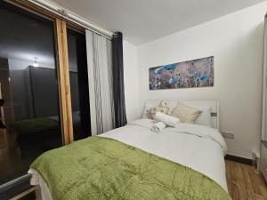 Postel nebo postele na pokoji v ubytování Modern Home - Whitechapel + 43 fotografií