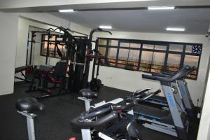 Fitness centrum a/nebo fitness zařízení v ubytování Southside Juja 1 Bedroom