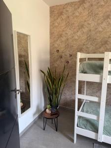 Posteľ alebo postele v izbe v ubytovaní VILLA NAYELI Luxury and Simplicity