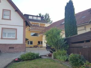 Foto dalla galleria di 1-bedroom holiday apartment a Offenburg