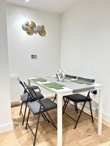 Gambar di galeri bagi Excel - 2 mins from Loughborough Junction station, London di London