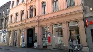 Budova, v ktorej sa apartmán nachádza