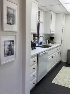 ロサンゼルスにあるStylish and Cozy 2BR 1BA Getaway Near LAX - LMU - SoFi - Beachesのギャラリーの写真 +10枚の写真