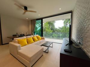 Fotografie z fotogalerie ubytování InterContinental Khao Yai Residence - 100 SQM 2 Bedrooms and 2 Bathrooms v destinaci Pong Talong