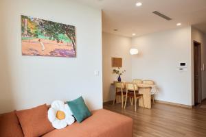 Gallery image of Yên home - 2Brd lake view homestay Onsen Ecopark in HÆ°ng YÃªn