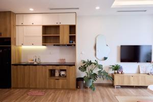 Gallery image of Yên home - 2Brd lake view homestay Onsen Ecopark in HÆ°ng YÃªn