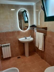 Bilik mandi di Rey Pelayo, Cangas de Onís