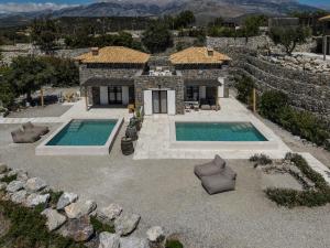Bazén v ubytování Palazzo Greco Villas nebo v jeho okolí