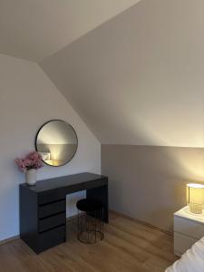 Postel nebo postele na pokoji v ubytování Moderne Ferienwohnung