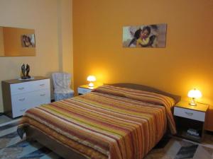 A bed or beds in a room at Casa Josephine