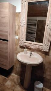 Ένα μπάνιο στο Au coeur de l'Aveyron +19 φωτογραφίες