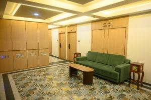 Posezení v ubytování StayGuru Hotel Kutch Elegance