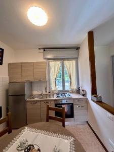 Η κουζίνα ή μικρή κουζίνα στο B&B a San Michele da Maja