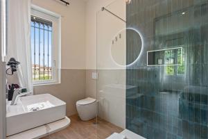 Ένα μπάνιο στο Lux Suite - Costiera Amalfitana, Pompei & Swimming Pool a 5 minuti +24 φωτογραφίες