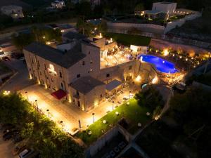 Bazén v ubytování Villa Vittoria Hotel nebo v jeho okolí
