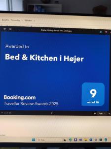 a computer screen with a bed and kitchen i holder at Bed & Kitchen i Højer in Højer