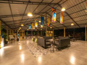Veitingastaður eða matsölustaður á The Hosteller Wayanad, Vythiri