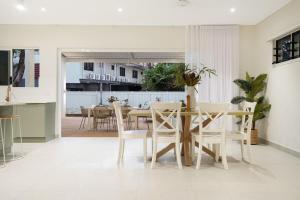 Χώρος καθιστικού στο The Bougainvilia House Nightcliff