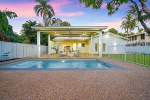 Πισίνα στο ή κοντά στο The Bougainvilia House Nightcliff