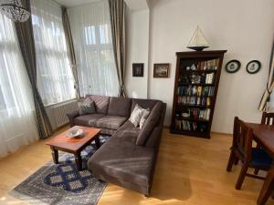 Posezení v ubytování Schöne Ferienwohnung in Seebad Bansin 200m vom Strand (Heringsdorf, Kaiserbäder, Usedom)