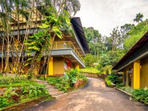Garður fyrir utan The Hosteller Wayanad, Vythiri