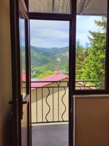 Splošen pogled na gorovje oz. razgled na gore, ki ga ponuja hotel