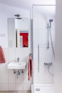 Et badeværelse på Wohnung im Grünen cottage33