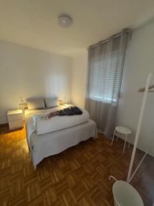 Postel nebo postele na pokoji v ubytování Habitación Privada Jerez 2